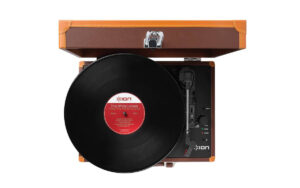 Ремонт портативного винилового проигрывателя ION AUDIO MOTION DELUXE BROWN USB